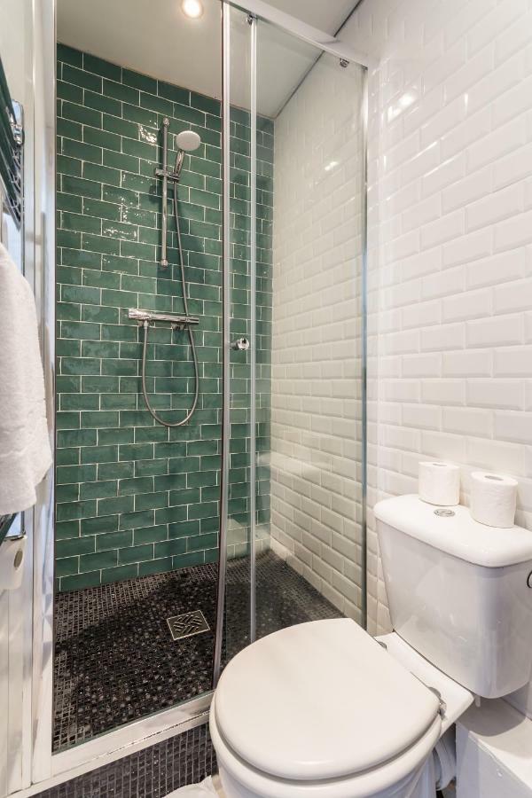 Cmg Saint-Antoine Bastille 6 Paris Bagian luar foto